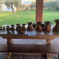 Collezione di oggetti in rame