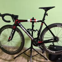 Bici da corasa full carbon