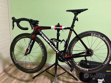 Bici da corasa full carbon