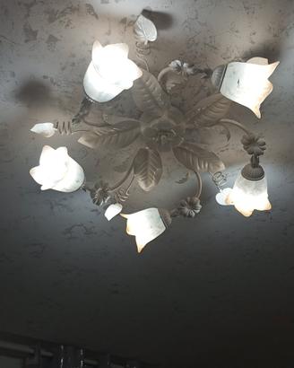 lampadario in ferro battuto bianco
