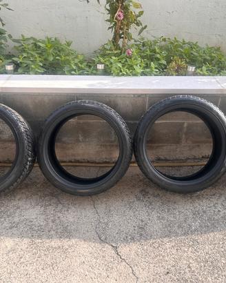 Taurus super grip invernali 225/40 R18