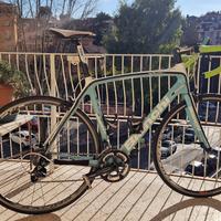 Bici da corsa Bianchi infinito