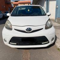 Toyota Aygo 1.0 b finanziabile 12 rate 