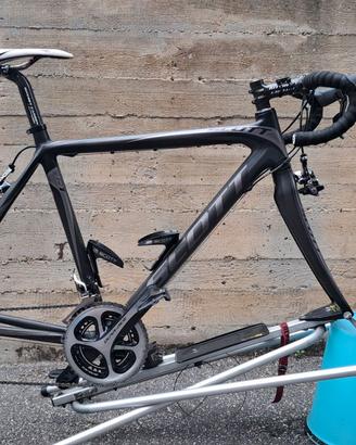 BICICLETTA DA CORSA SCOTT R1