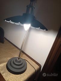 Lampada da tavolo