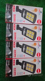 4X Faro Faretto Lampada Solare 120 LED + Telecoman