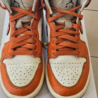Nike Air Jordan 1 Mid SE