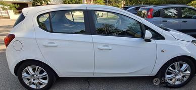 Opel corsa 1.2 benzina del 2017