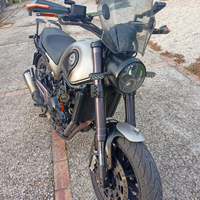 Vendesi Moto Benelli Leoncino 500