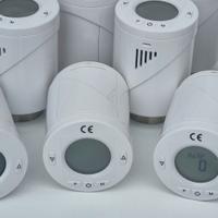 Stock 13 valvole termostatiche smart LifeSmart 