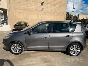RENAULT SCENIC XMOD 1.5dCi 110CV-Settembre 2012