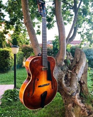 chitarra Jazz Archtop di liuteria
