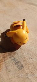 pikachu da collezione dormiente