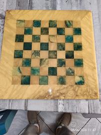 Scacchiera in alabastro 
