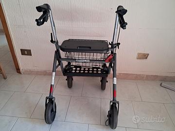 Deambulatore per anziani