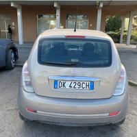 Lancia y 2007