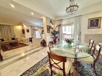 MULTILOCALE A NAPOLI