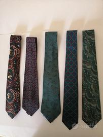 5 cravatte seta larghezza 7 - 8 cm. In buono stato