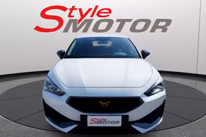 CUPRA Leon 1.5 Hybrid 150 CV DSG