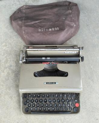 Macchina da scrivere Olivetti 