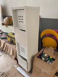 mobile laccato a 4 cassettoni