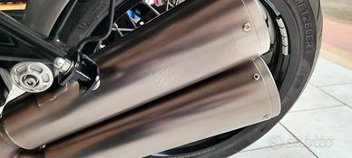 Akrapovic R nine T