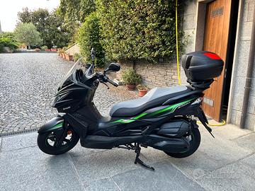 Kawasaki J300 - 2020