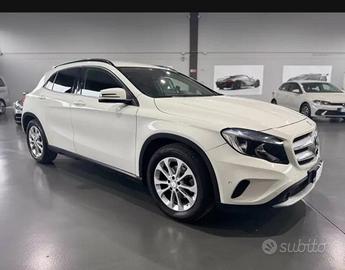 MERCEDES GLA