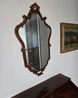 Specchio in legno scuro finitura dorata anni '60