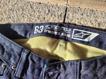 Stivali e pantaloni moto