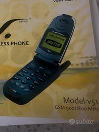 Cellulare motorola v51