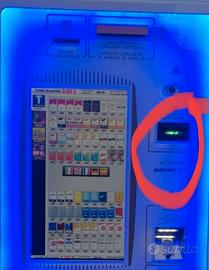 DISTRIBUTORE ELETTRONIC SIGARETTE E D ALTRI PEZZI