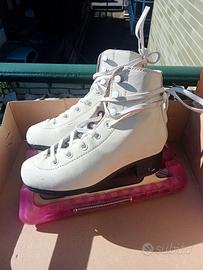 pattino da ghiaccio bimba