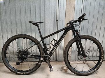 MTB bianchi methanol CV da 29"Carbon.