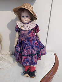 Bambola in porcellana Biscuit