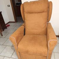 Poltrona reclinabile elettrica