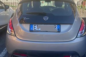 Lancia  ypsilon 2013