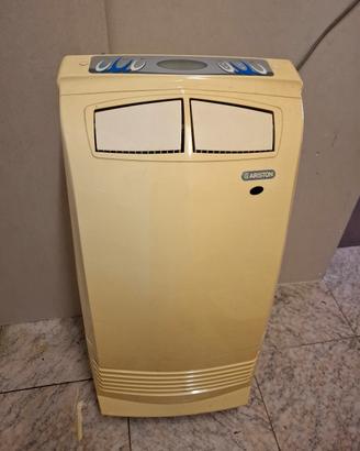 condizionatore/deumidificatore Ariston portatile