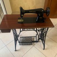 Macchina da cucire d epoca