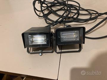 Due picccole lampade stroboscopiche