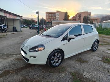 Fiat Punto 1.3 MJT II 85CV PASSAGGIO E 12 MESI GAR