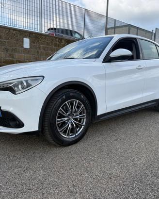 Alfa Romeo Stelvio 2.2 Turbodiesel 210 CV AT8 Q4 S