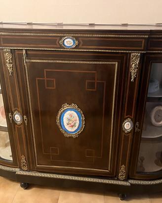 Boulle con decorazioni