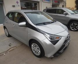 TOYOTA Aygo Connect 1.0 VVT-i 72CV 5 porte x-bus