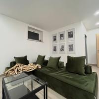 Divano GHEZZANI in velluto verde smeraldo