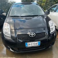 TOYOTA Yaris 1.4 D-4D 3 porte Sol