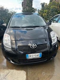 TOYOTA Yaris 1.4 D-4D 3 porte Sol
