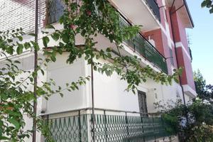 3 LOCALI A OLEVANO ROMANO