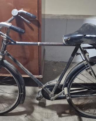 Bicicletta d’epoca  con freni a bacchetta