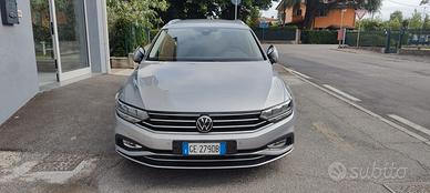 Volkswagen Passat Variant 2.0 TDI SCR 122 CV EVO D